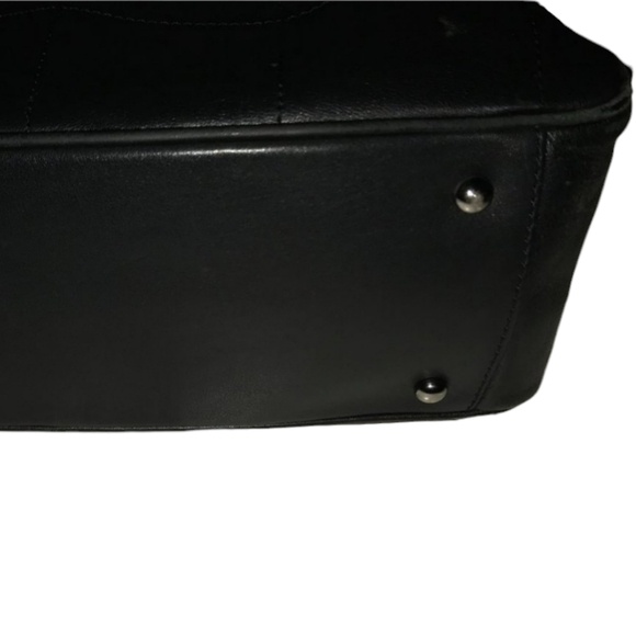 💕💯Authentic Chanel Square Stitch CC Boston Bag Quilted Leather💕 - Picture 12 of 17